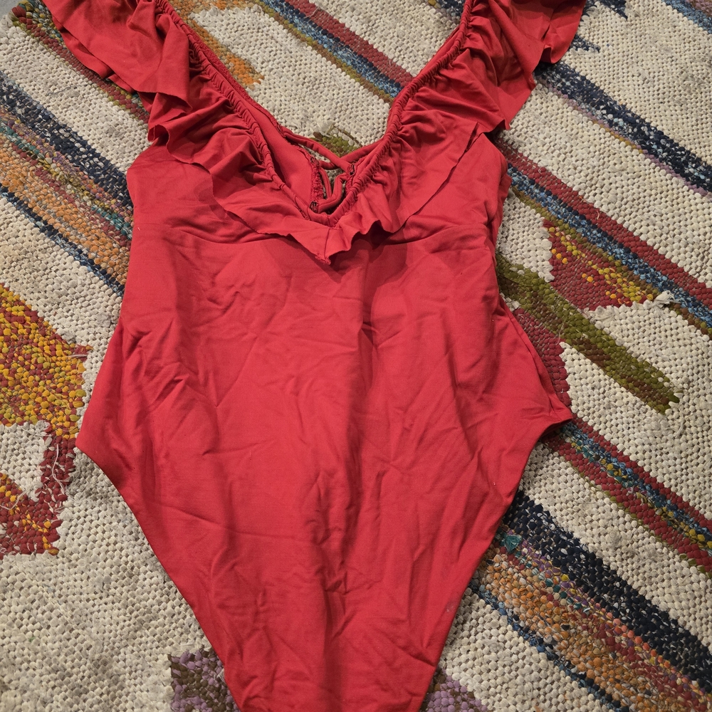 H&M Red Ruffled Kids Bodysuit - Picture 2 of 3